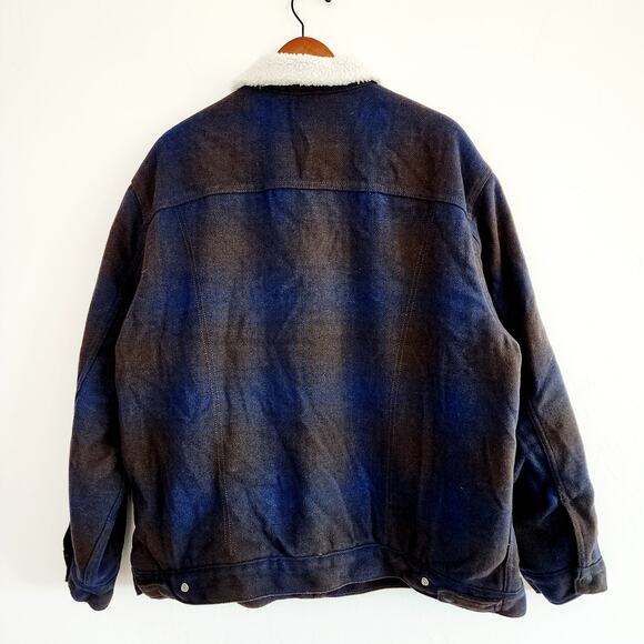 Levi's Brown & Blue Oversized Plaid Flannel Sherpa Lined Trucker Jacket Men's XL - Picture 2 of 7